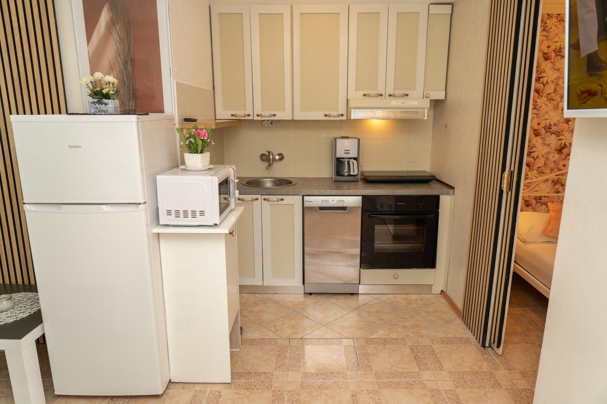 Apartmani Perko Trogir Exterior foto